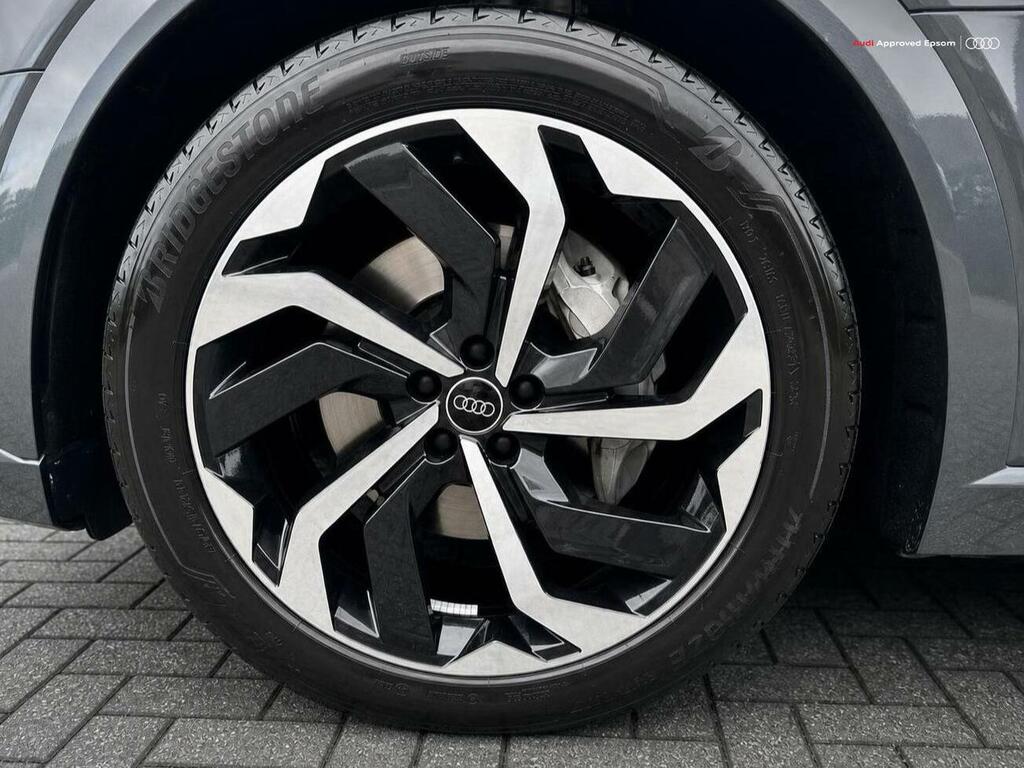 Audi E-tron 230Kw 50 Quattro 71Kwh Black Edition Grey #5
