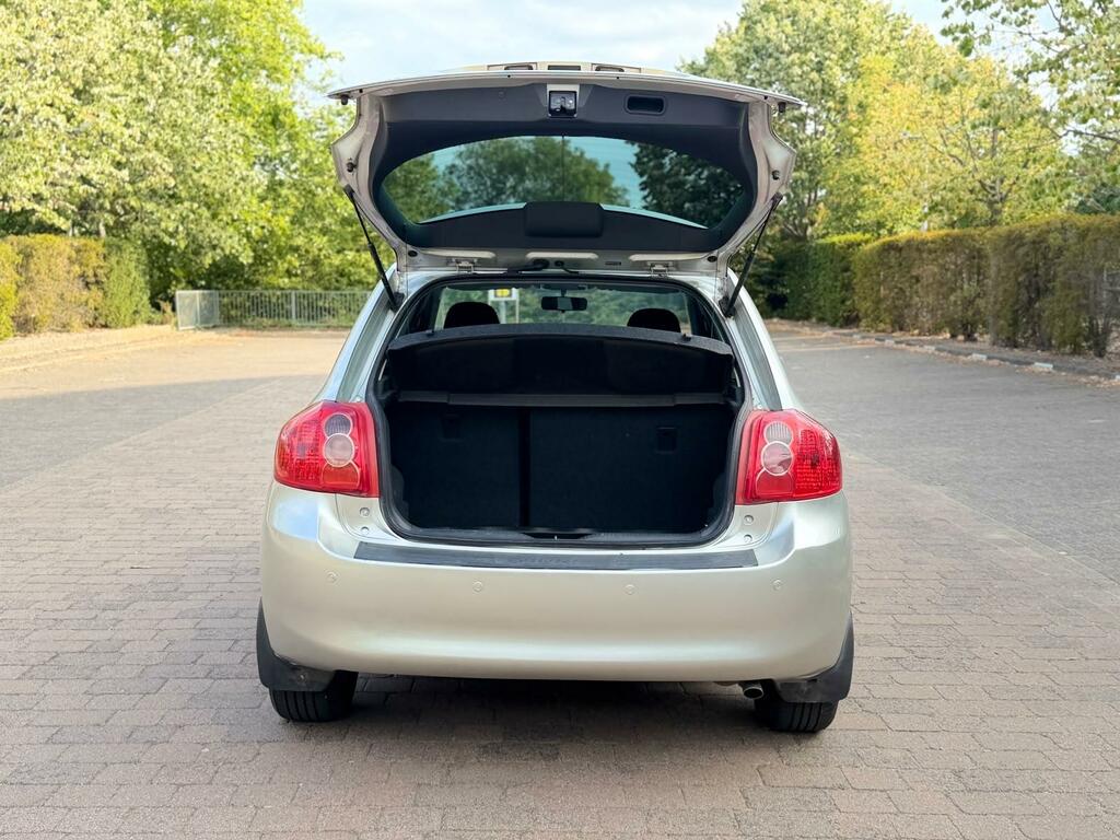 Toyota Auris Tr Silver #5