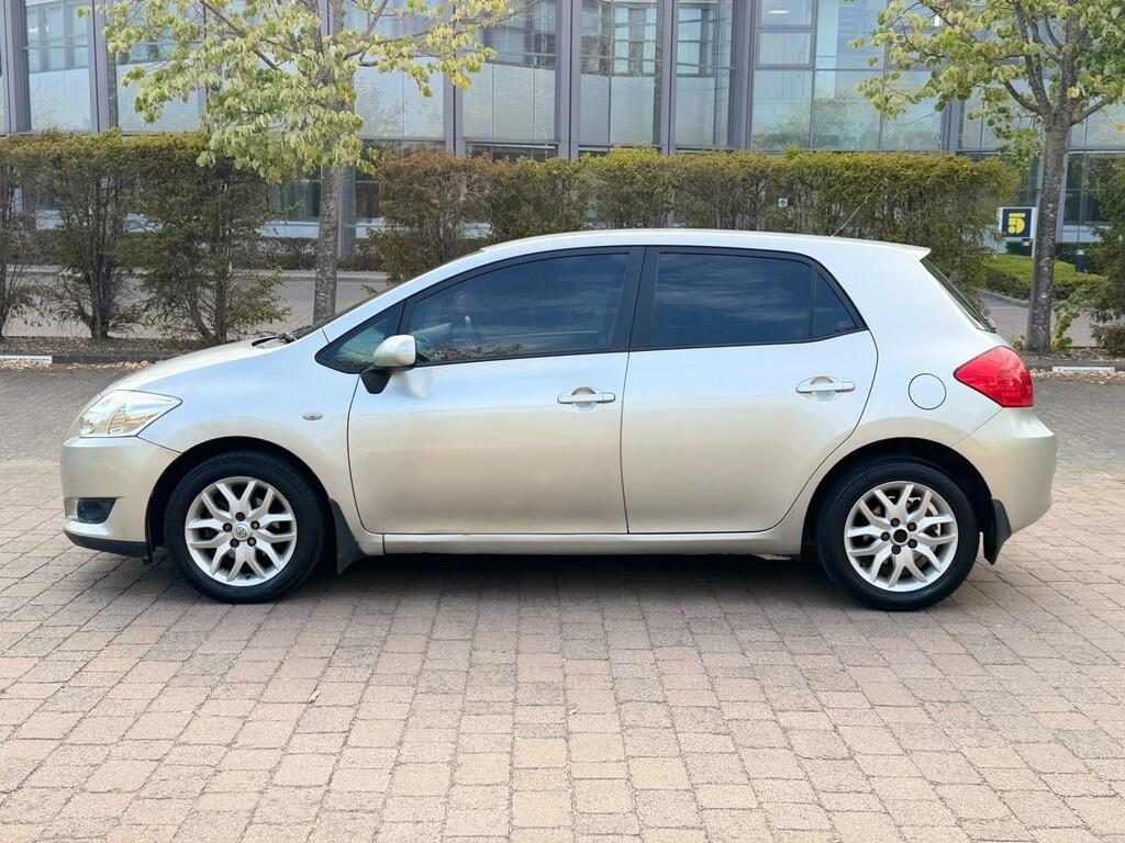 Toyota Auris 1.6 Vvt-i T Spirit Black #7
