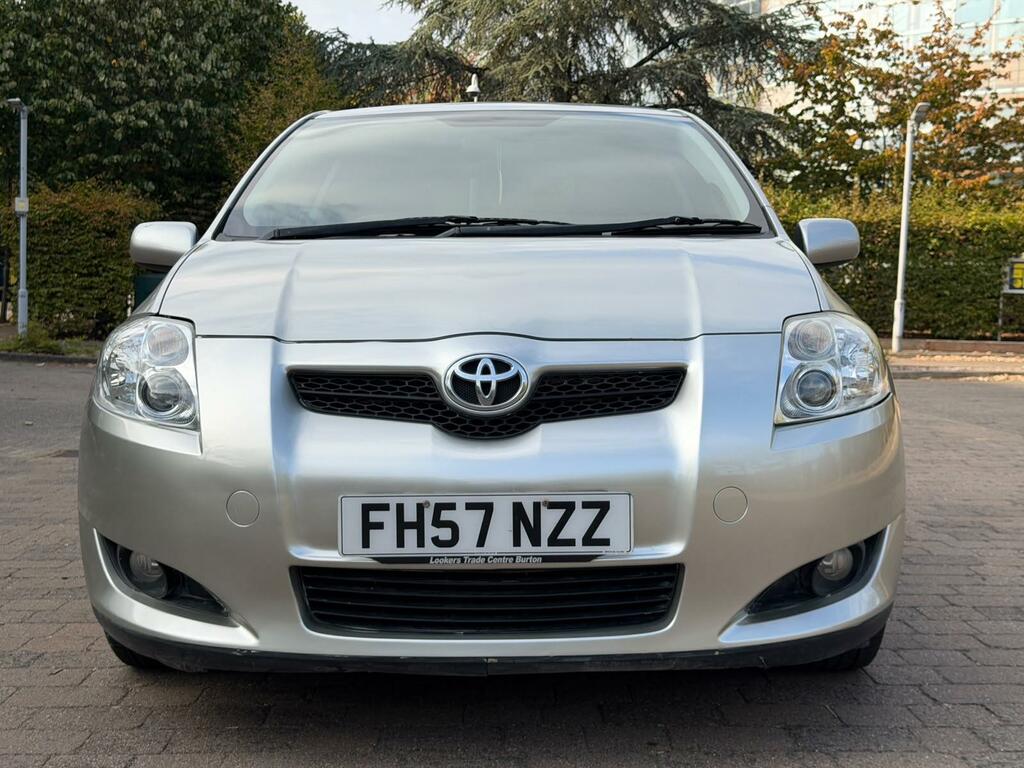 Toyota Auris Tr Silver #4