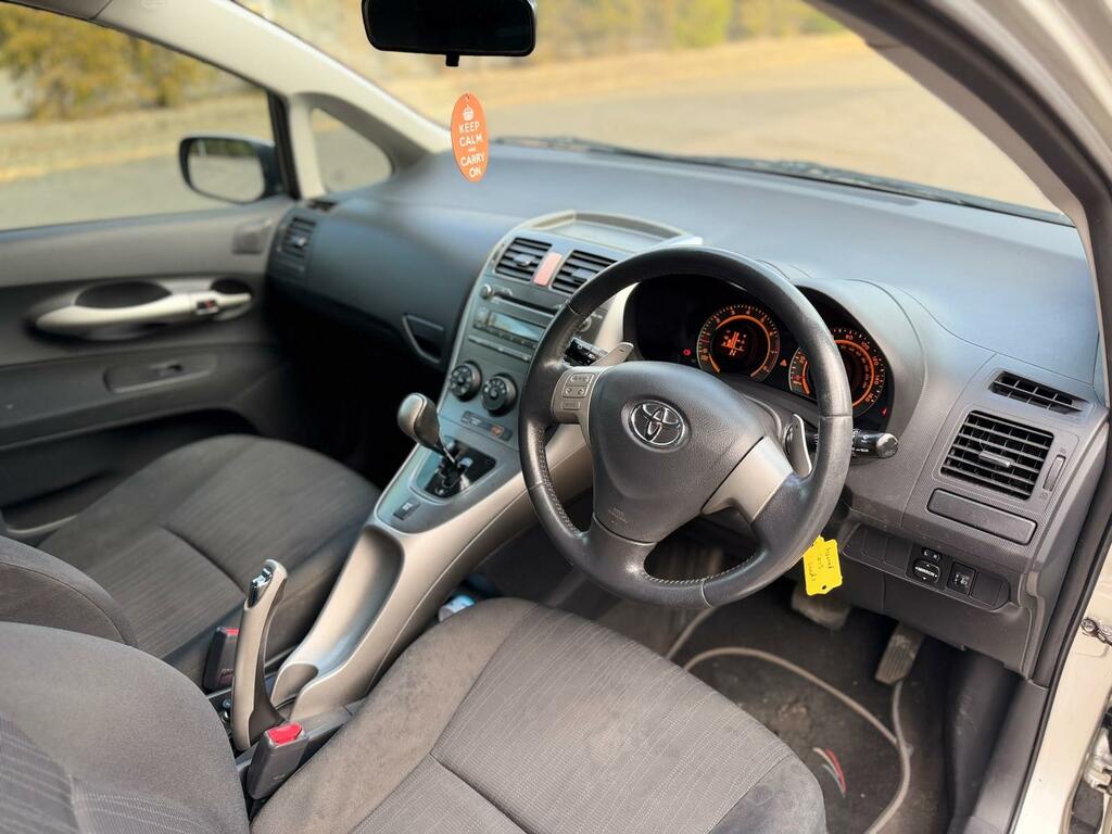 Toyota Auris 1.6 Vvt-i T Spirit Black #10