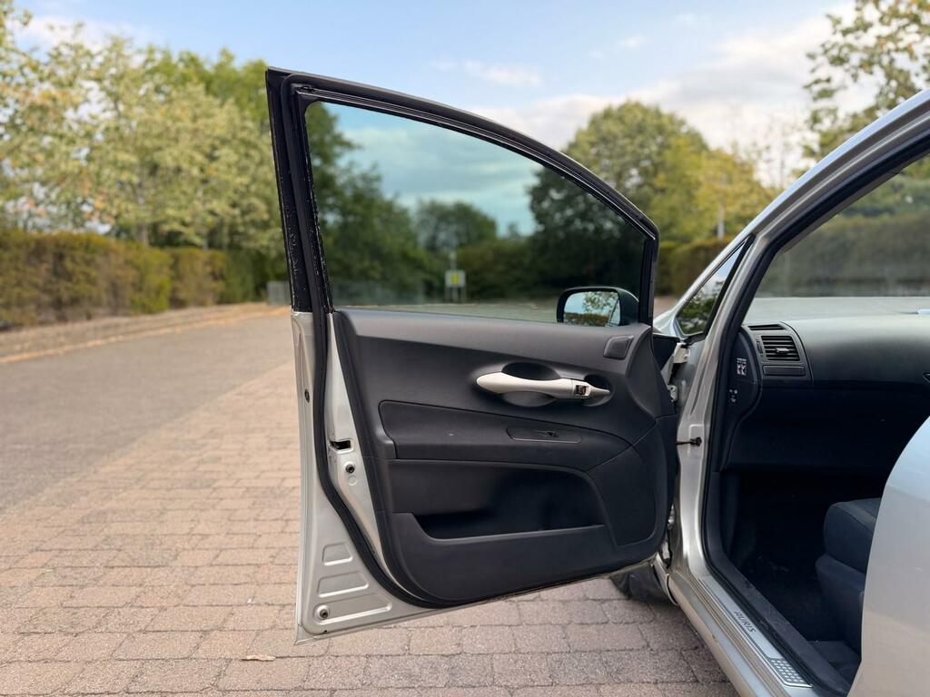 Toyota Auris 1.6 Vvt-i T Spirit Black #18