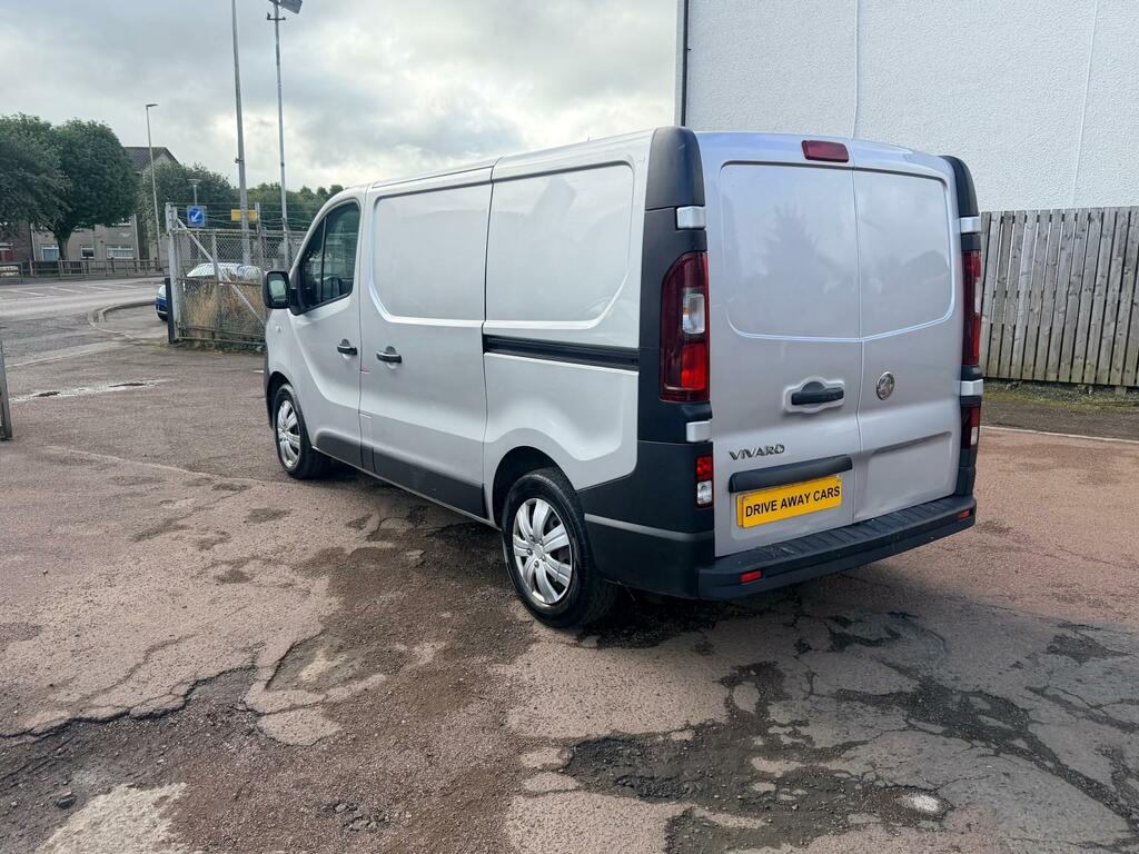 Vauxhall Vivaro 1.6 Cdti 2700 Silver #3