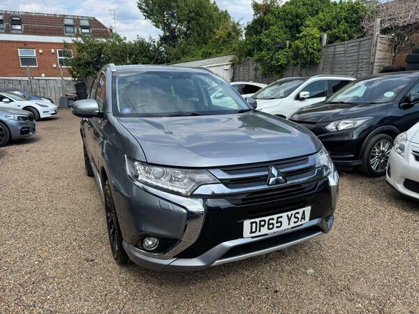 Mitsubishi Outlander 2.0H 12Kwh Gx3h Cvt 4Wd Euro 6 Ss DP65YSA Grey #2