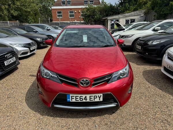 Toyota Auris 1.6 V-matic Icon Plus Euro 5 Red #4