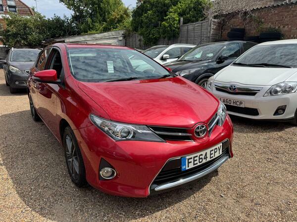 Toyota Auris 1.6 V-matic Icon Plus Euro 5 Red #2