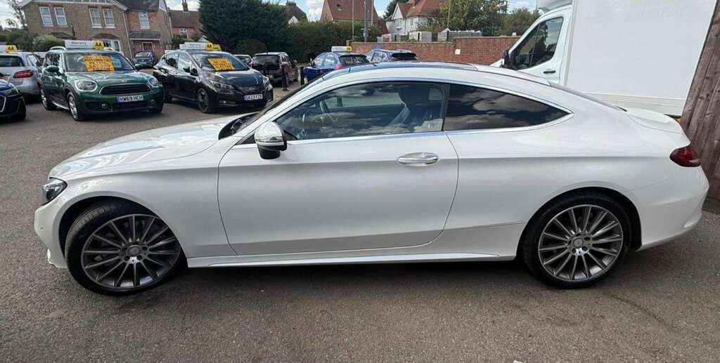 Mercedes-Benz C Class 2.0 C 200 Amg Line Premium White