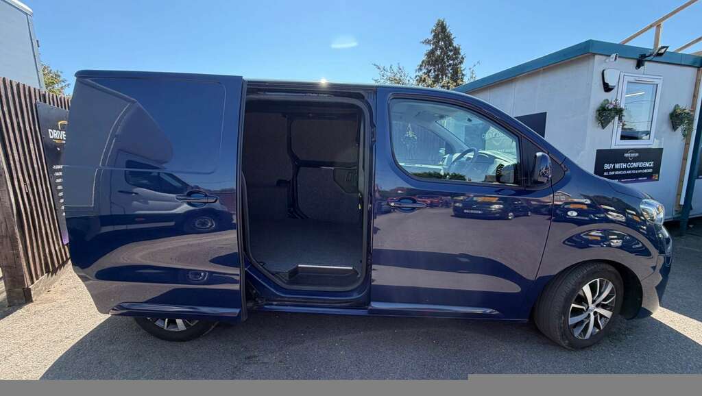 Toyota PROACE 1.6 Proace Comfort Blue
