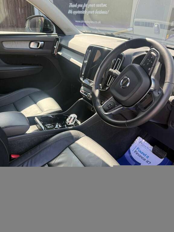 Volvo XC40 1.5 Xc40 Inscription T4 Recharge Black #4