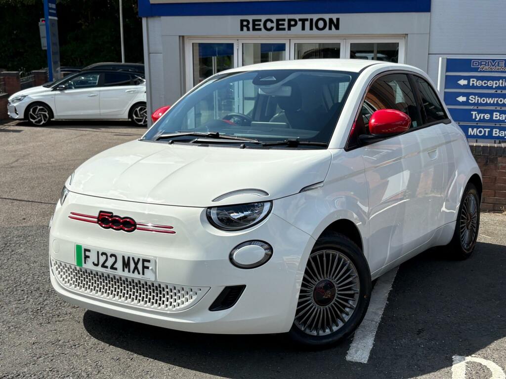 Fiat 500E Red White #2