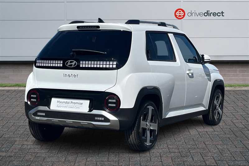 Hyundai Inster Long Range 49Kwh 02 Suv 115 Ps YW26EYC White #3