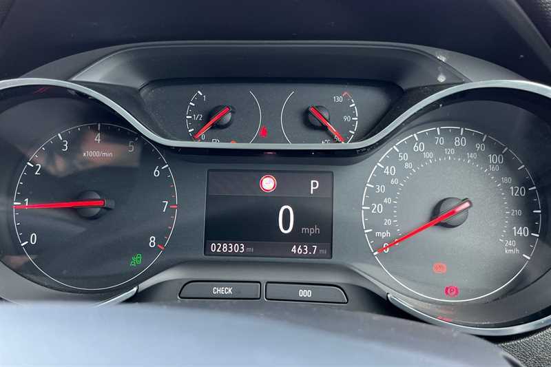 Vauxhall Crossland Ultimate Turbo Silver #19