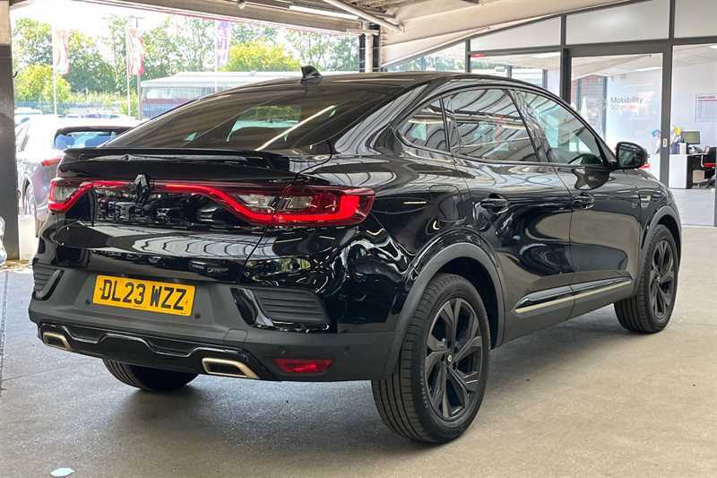Renault Arkana 1.6 E-tech E-tech Engineered Suv Hybrid Black #3
