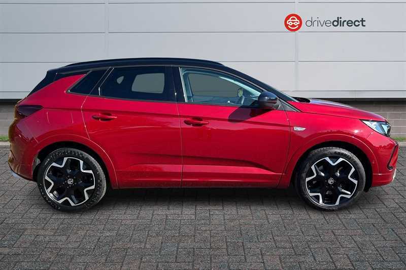 Vauxhall Grandland 1.6 14.2Kwh Ultimate Suv Plug-in Hybrid DP24UZH Red #2