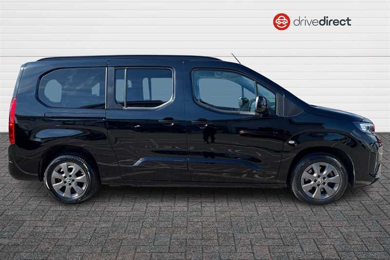Vauxhall Combo-e Life 52Kwh Ultimate XL Mpv 11Kw Char Black #2
