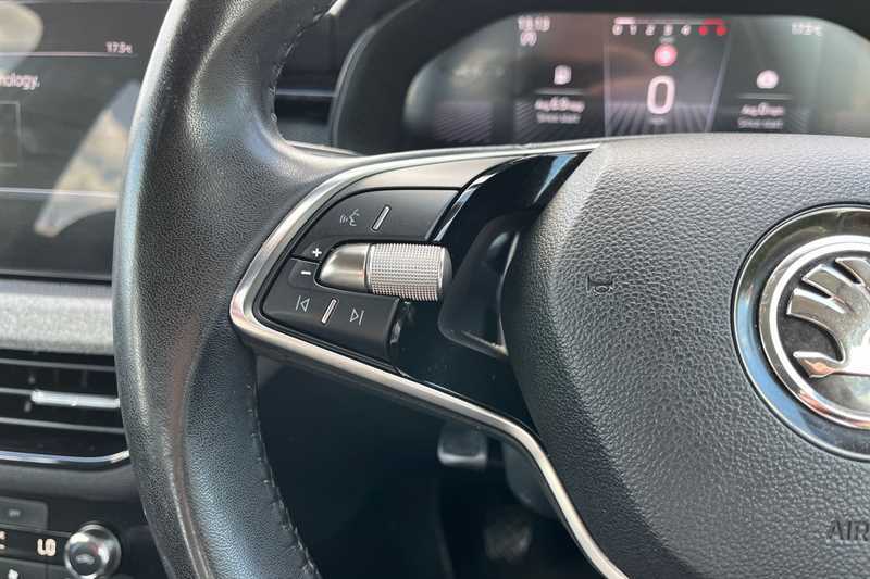 Skoda Kamiq 1.0 Tsi Se Silver #21