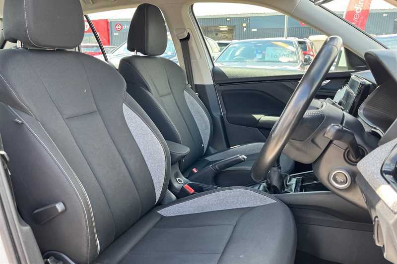 Skoda Kamiq 1.0 Tsi Se Silver #23