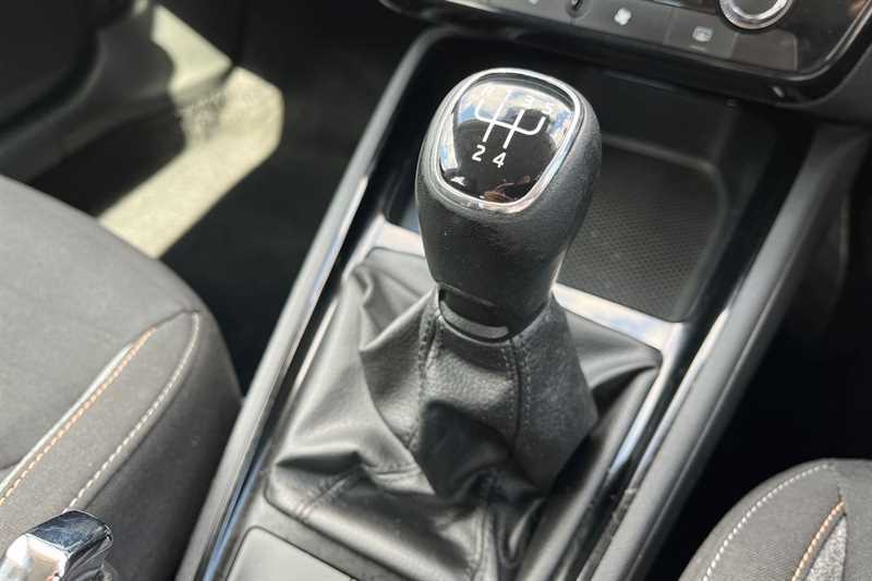 Skoda Kamiq 1.0 Tsi Se Silver #39