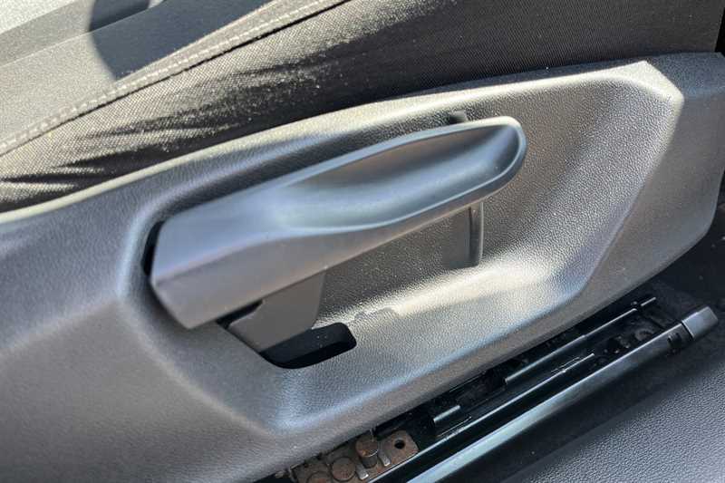 Skoda Kamiq 1.0 Tsi Se Silver #26