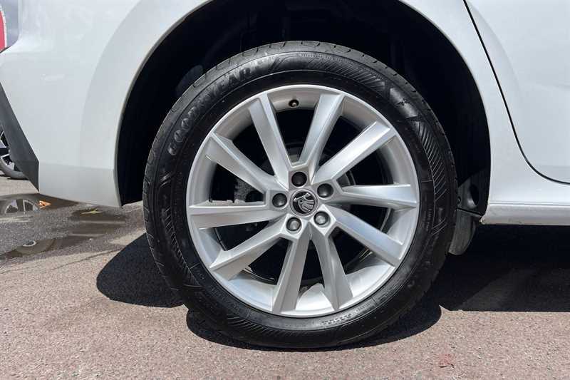 Skoda Kamiq 1.0 Tsi Se Silver #12