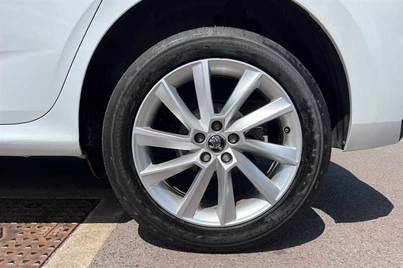Skoda Kamiq 1.0 Tsi Se Silver #10
