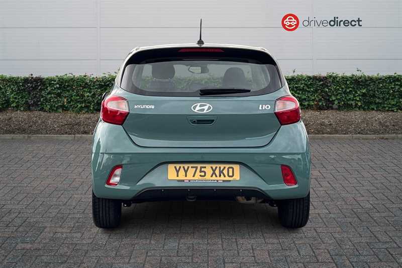 Hyundai I10 I10 1.0 63 Advance Nav Hatchback Green #4