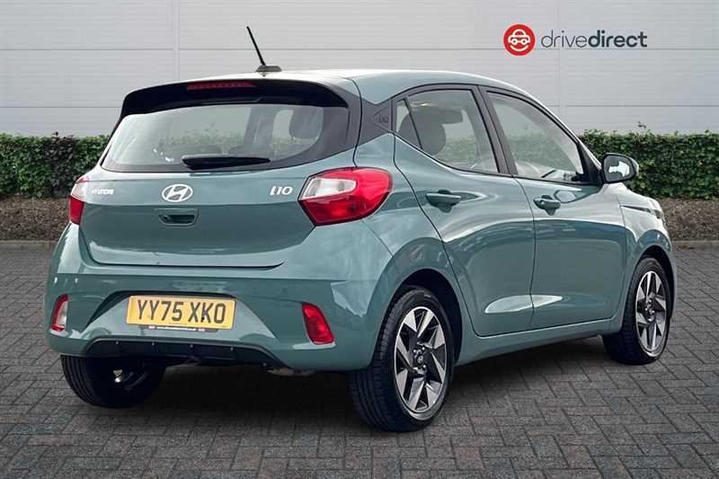Hyundai I10 I10 1.0 63 Advance Nav Hatchback Green #3