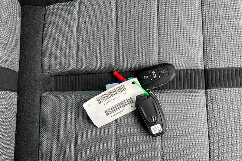 Vauxhall Grandland 1.2 Hybrid 145 Gs E-dct6 Silver #36