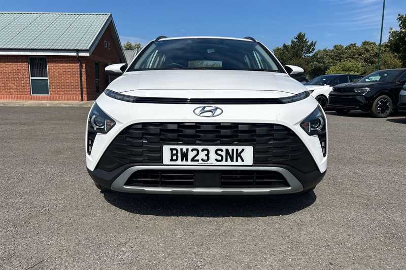 Hyundai Bayon 1.0 T-gdi Mhev Se Connect Suv Hybrid Dc White #4
