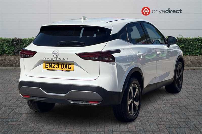 Nissan Qashqai 1.3 Dig-t Mhev N-connecta Suv Hybrid Xt White #3