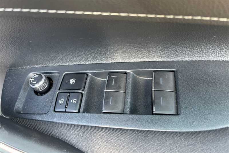 Toyota Corolla 2.0 Vvt-i Hybrid Gr Sport Cvt 2021 Grey #16