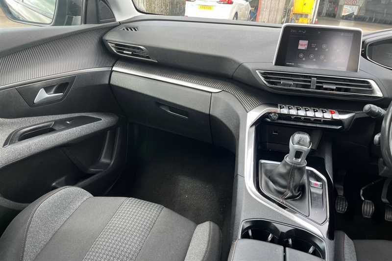 Peugeot 5008 1.5 Bluehdi Gt Line Premium Suv Eat Grey #14