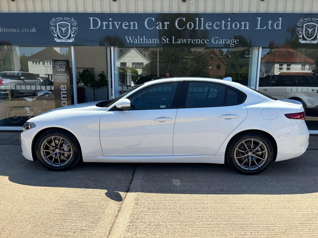 Alfa Romeo Giulia 2.0T Super Euro 6 Ss White #4