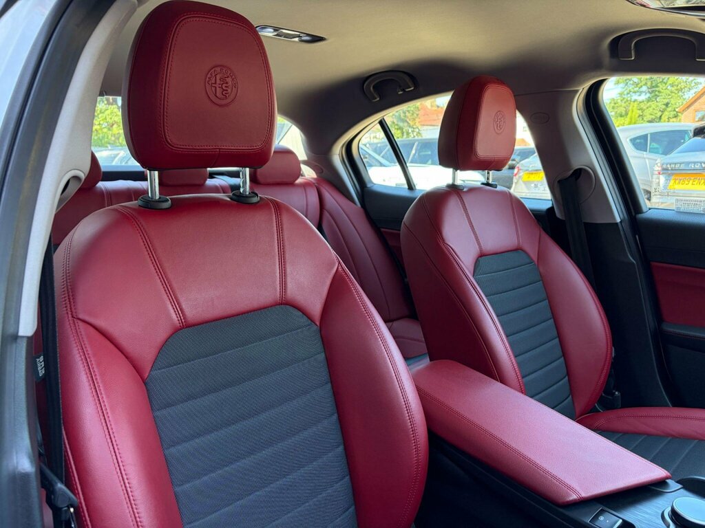 Alfa Romeo Giulia Giulia V6 Bi-t Quadrifoglio Grey #20