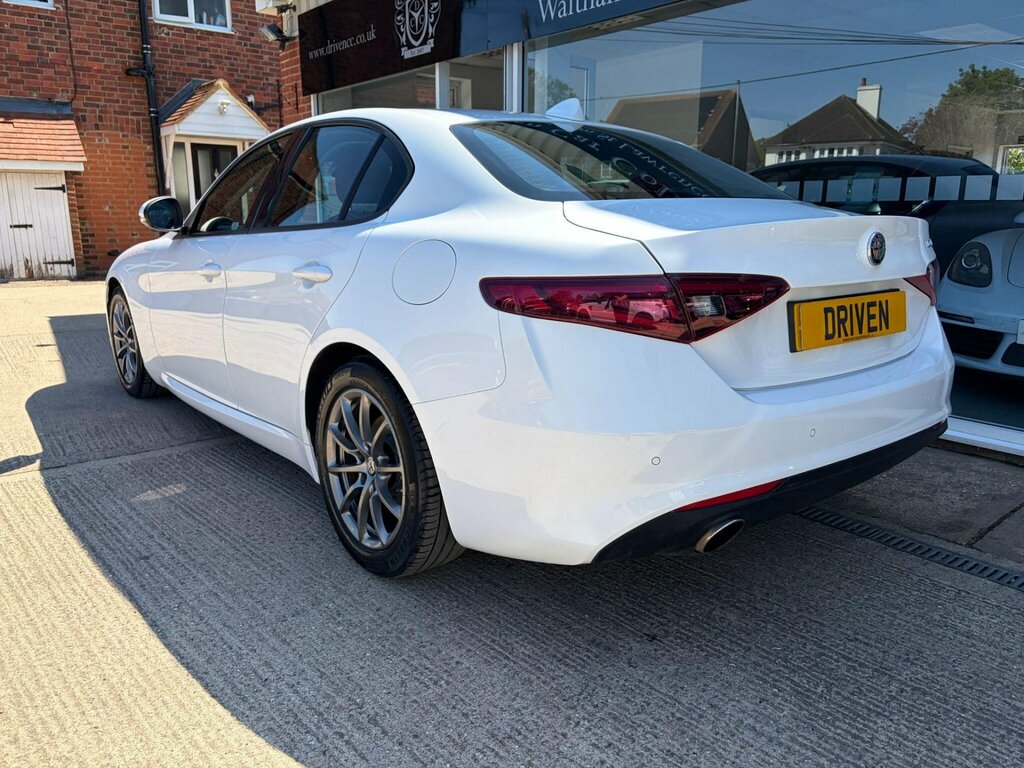Alfa Romeo Giulia 2.0T Super Euro 6 Ss White #5