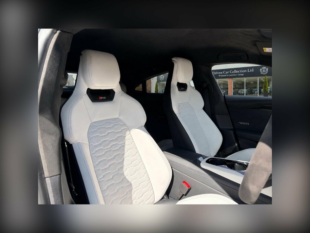 Audi Rs E-Tron Gt 93.4Kwh Ice Race Edition Quattro Silver