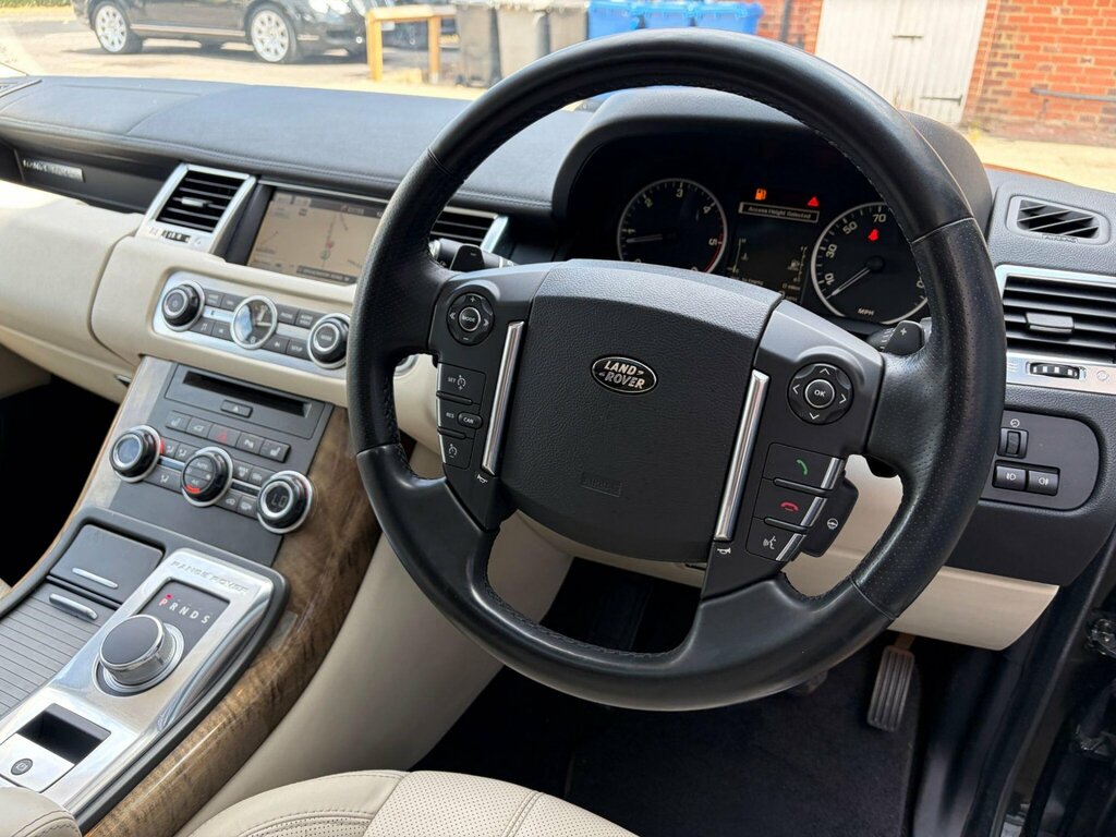 Land Rover Range Rover Sport Range Rover Sport Sdv6 Black #21