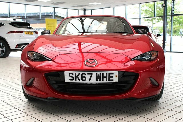 Mazda 121 Skyactiv-g Launch Edition Convertible Red #3