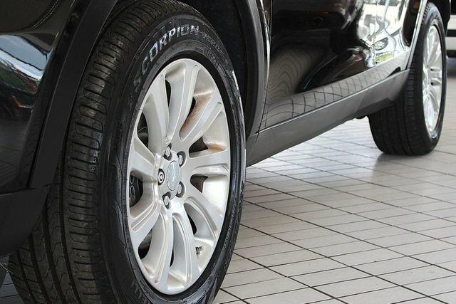 Land Rover Discovery Sport Td4 Se Tech Suv Black #3
