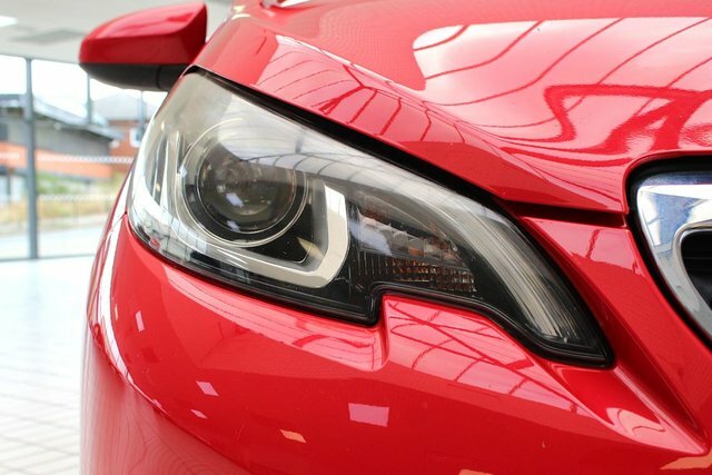 Peugeot 108 Puretech Allure Hatchback Red #5