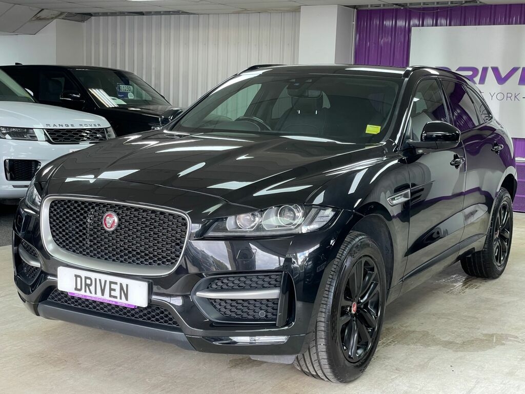 Jaguar F-Pace Diesel Black #6