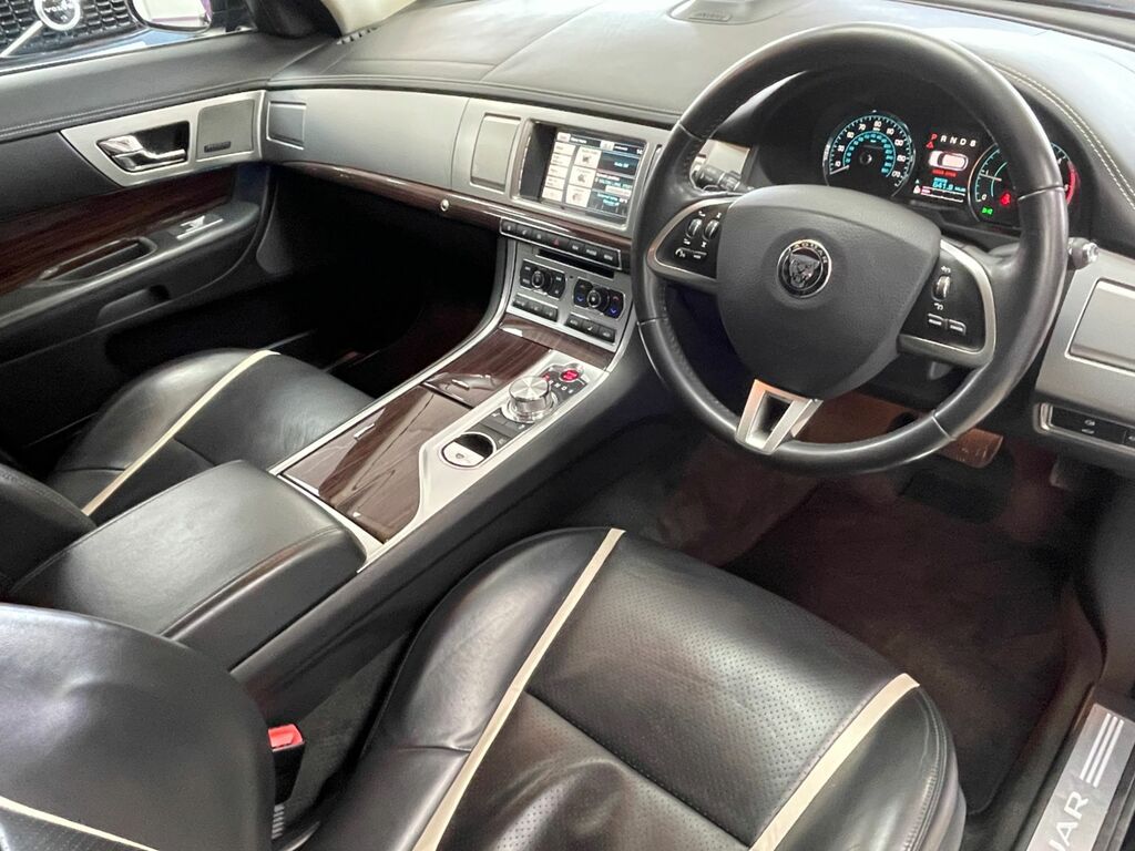 Jaguar XF 2014 2.2D Luxury Sportbrake Euro 5 Blue #19