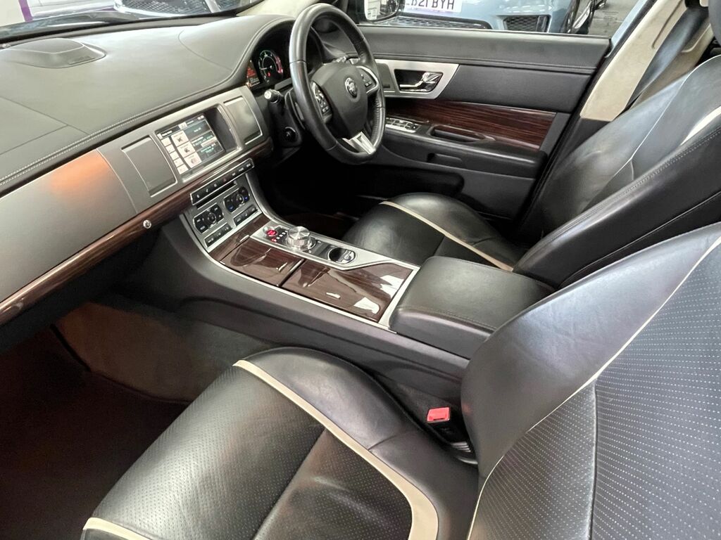Jaguar XF 2014 2.2D Luxury Sportbrake Euro 5 Blue #29