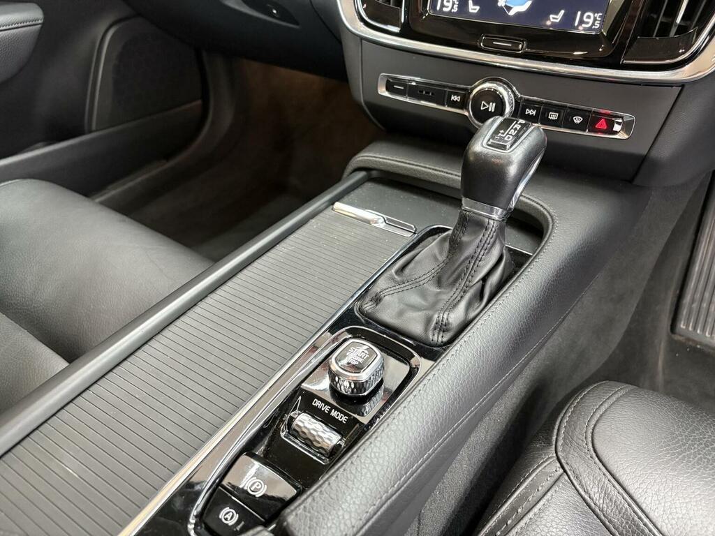 Volvo V90 Cross Country D4 Awd Plus Black #28