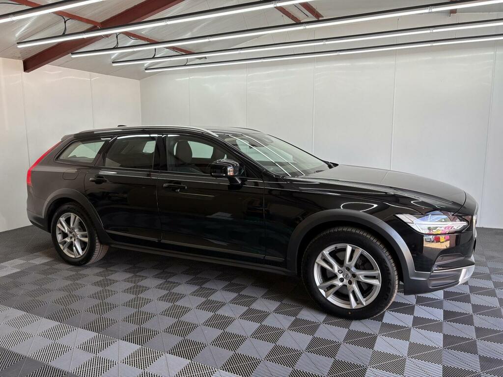 Volvo V90 Cross Country D4 Awd Plus Black #7