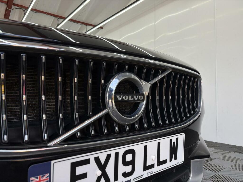 Volvo V90 Cross Country D4 Awd Plus Black #3