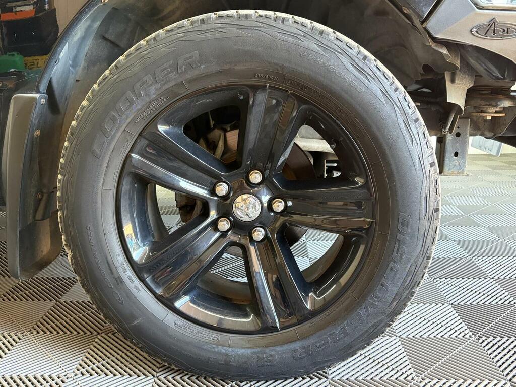 Dodge RAM Pickup 5.7 Ram 1500 Quad Cab 5.7 Hemi 201568 Black #5