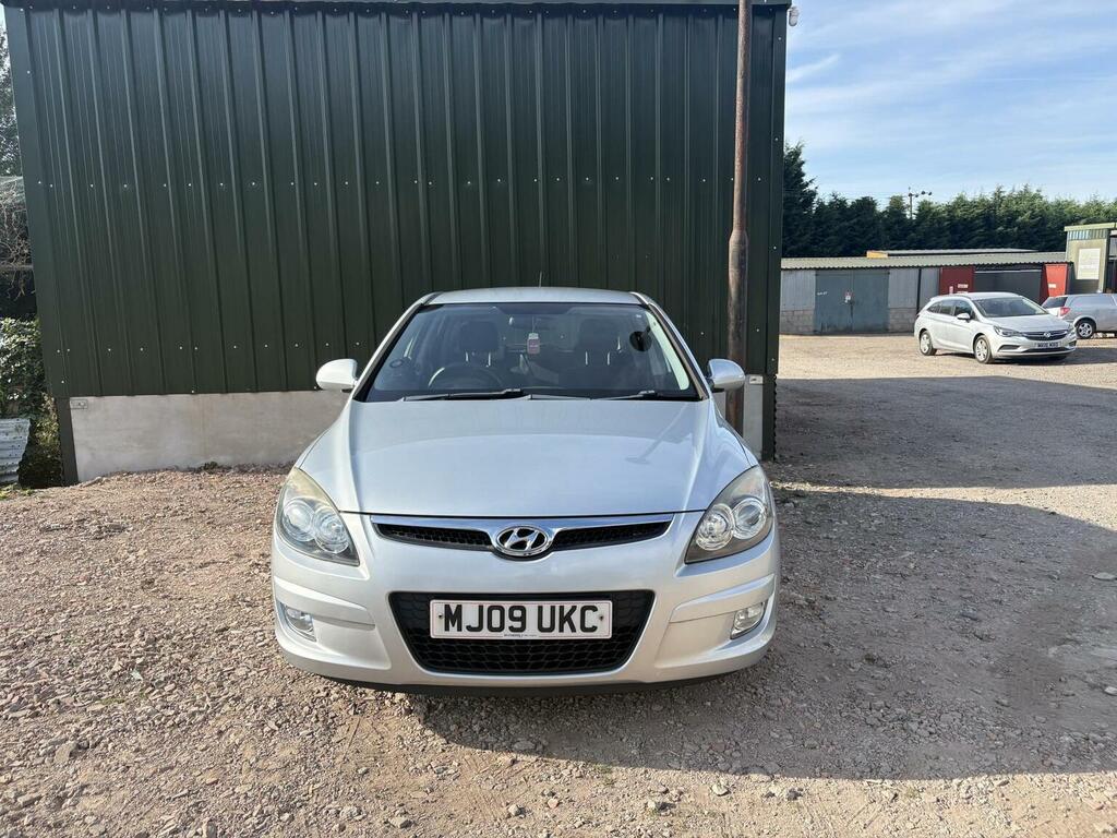 Hyundai I30 Hatchback 1.4 Comfort Euro 4 200909 Silver #3