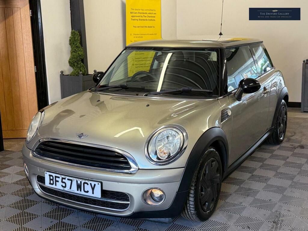 Mini Hatch , 1.6 , Ulez Free ,Sun Roof , Warranty Black #2