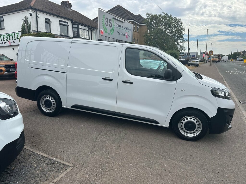 Vauxhall Vivaro 1.5 Turbo D 2900 Prime Panel Van 6Dr White #4